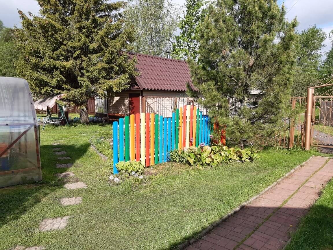 забор из разноцветного штакетника односторонний фото2 в Йошкар-Оле