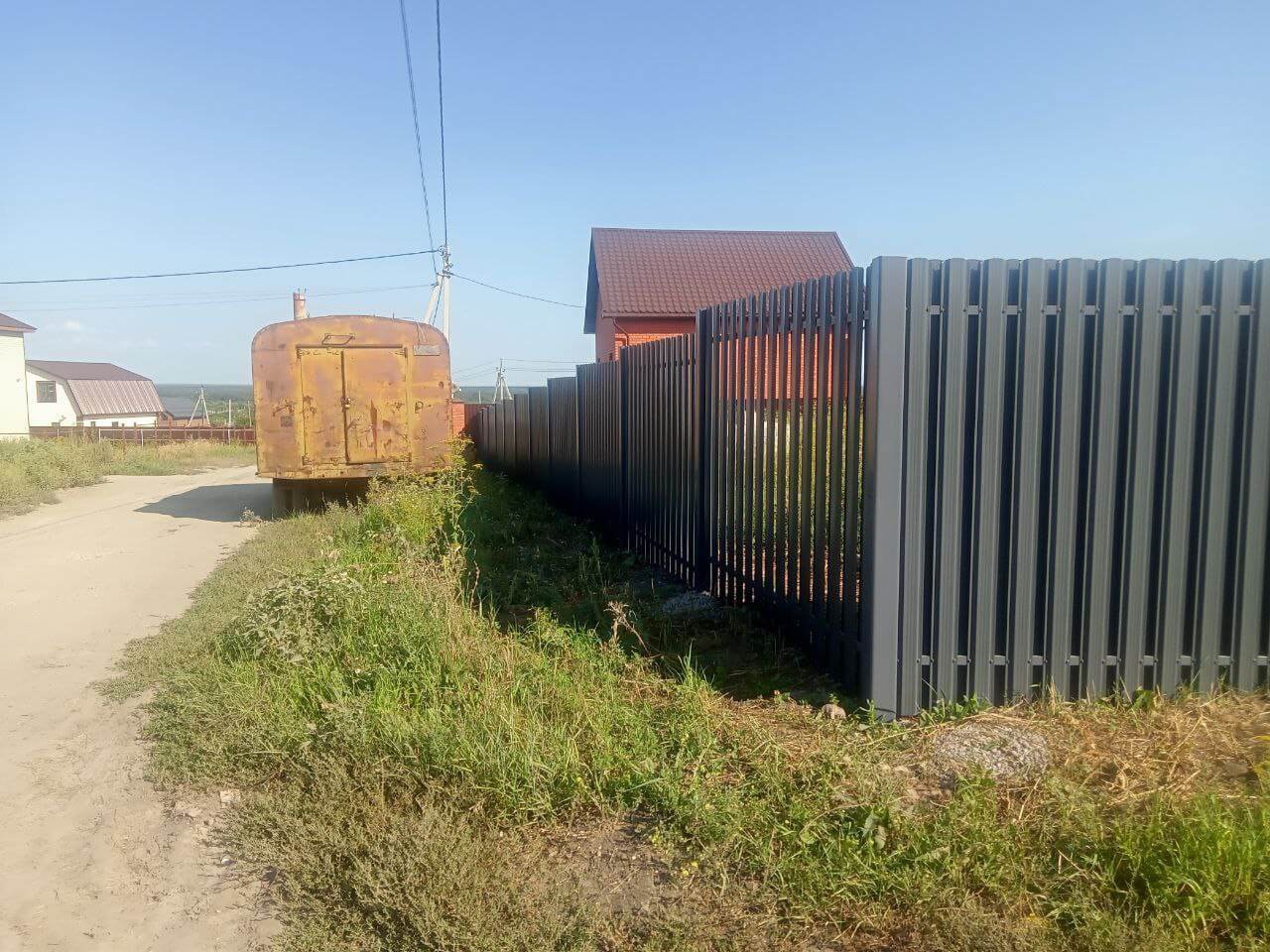 Забор из евроштакетника 21м RAL7024/7024 Серый Графит двусторонний фото 2 в Йошкар-Оле