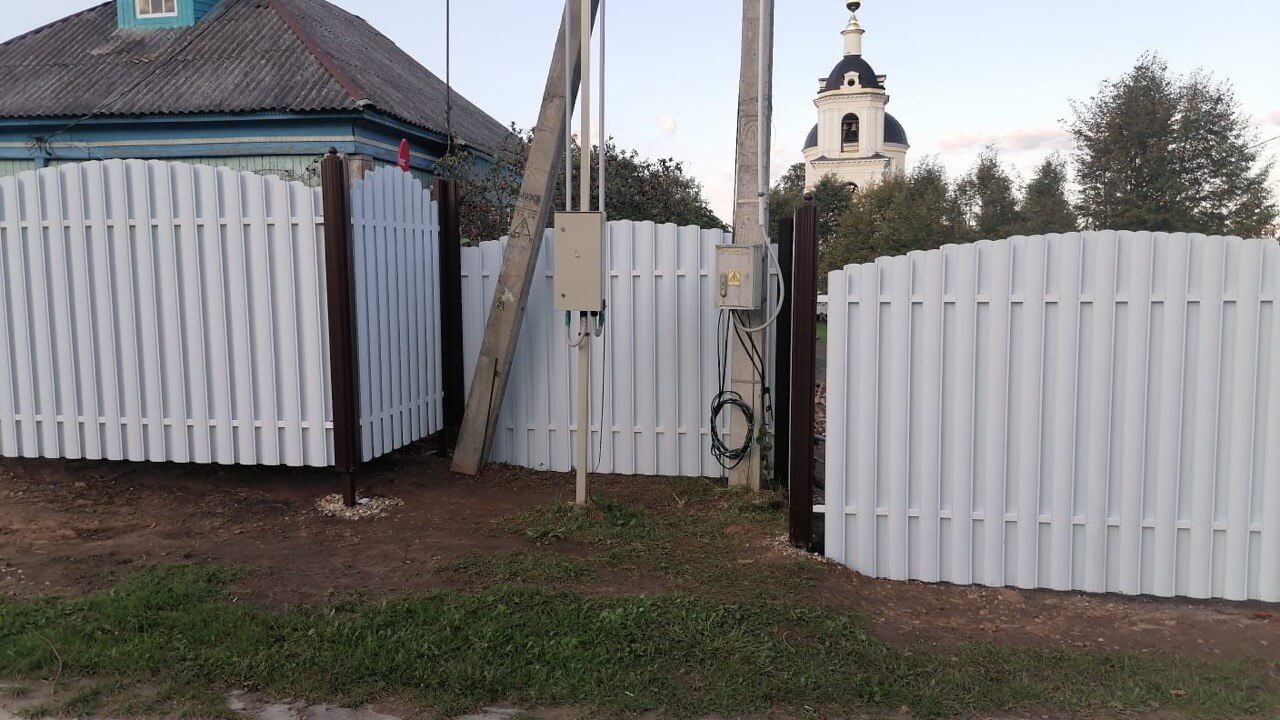 Забор из евроштакетника 24м RAL9003/9003 Белый двухсторонний фото 3 в Йошкар-Оле