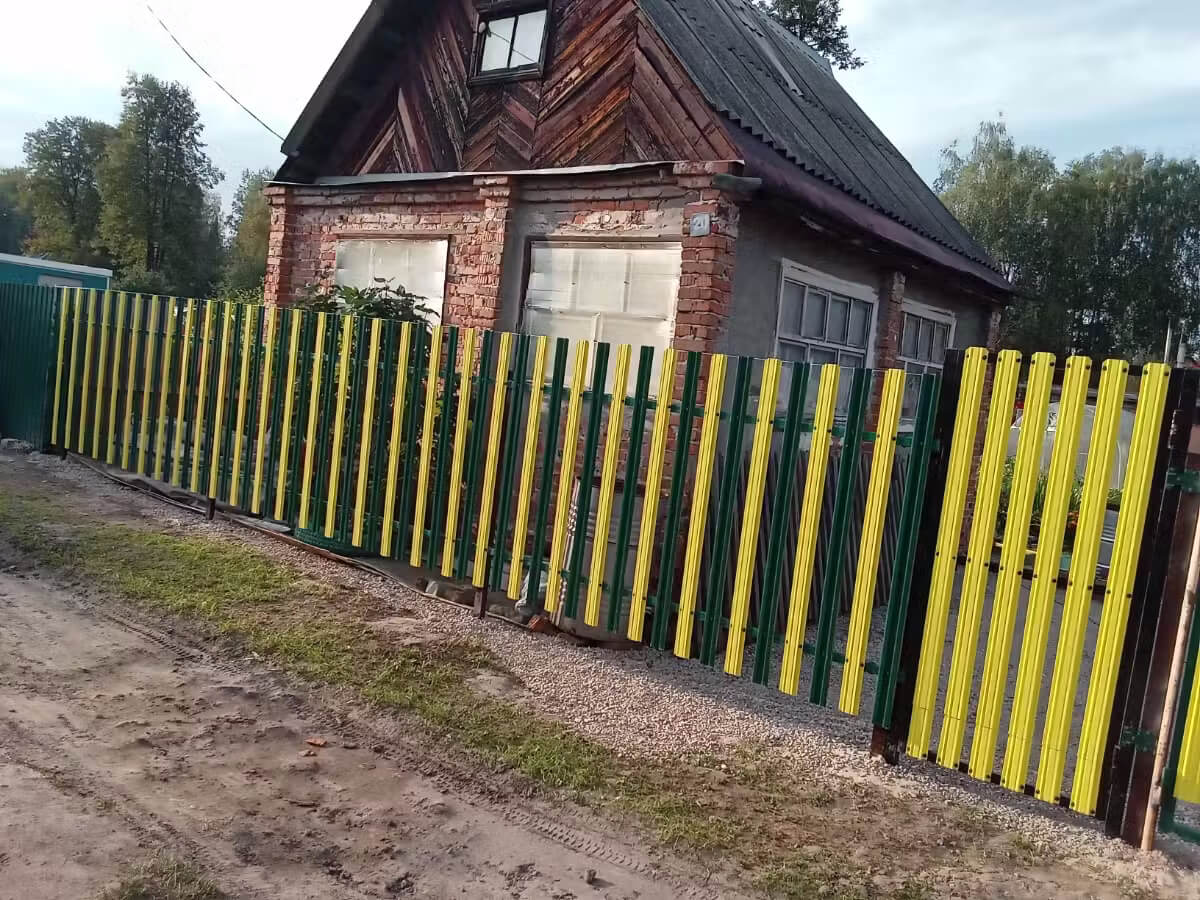 Забор из евроштакетника 13м RAL1018 Желтый фото 1 в Йошкар-Оле
