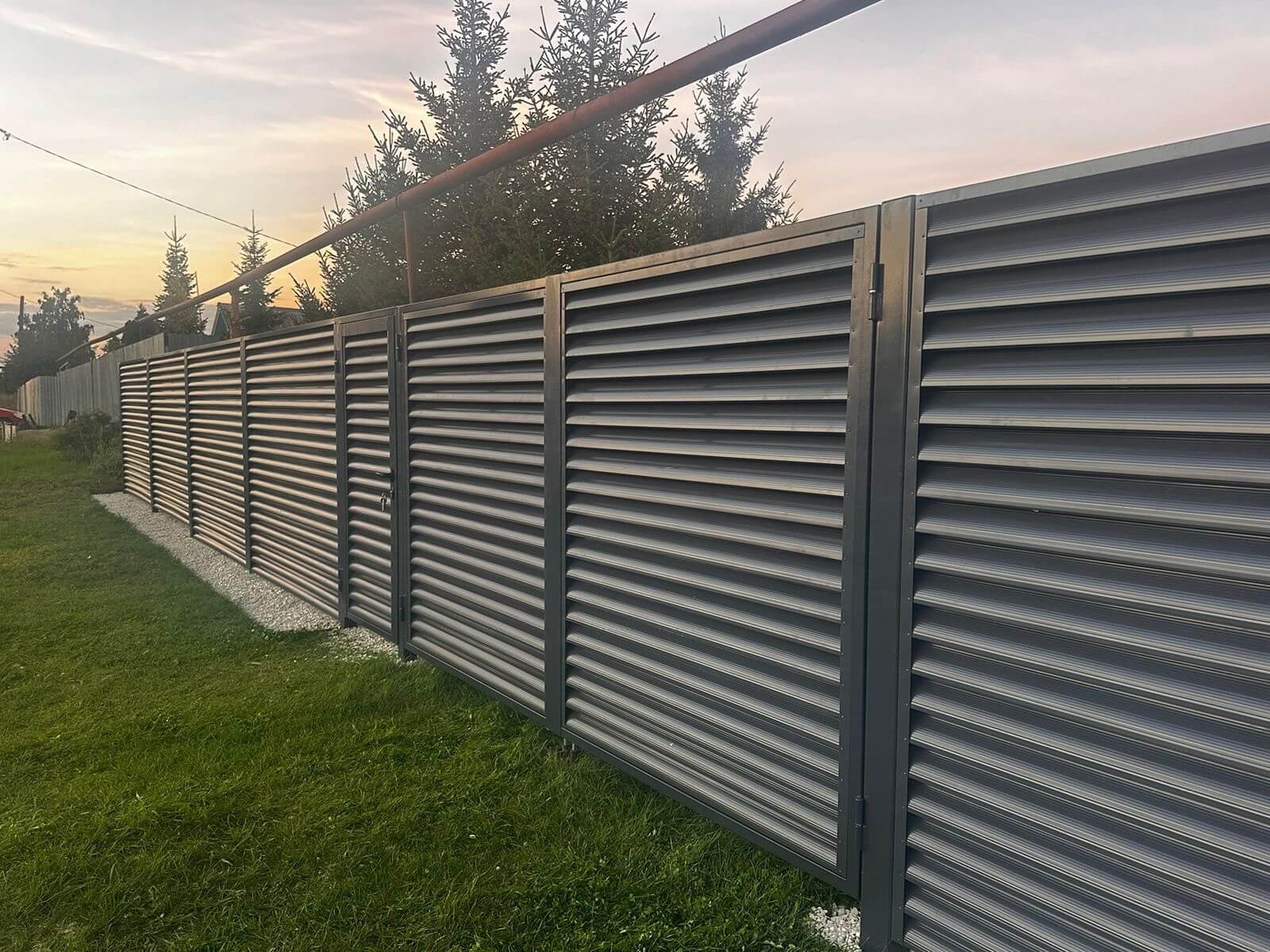 Забор из ламелей Еврожалюзи 26м RAL7024/7024 Серый Графит двусторонний в Йошкар-Оле