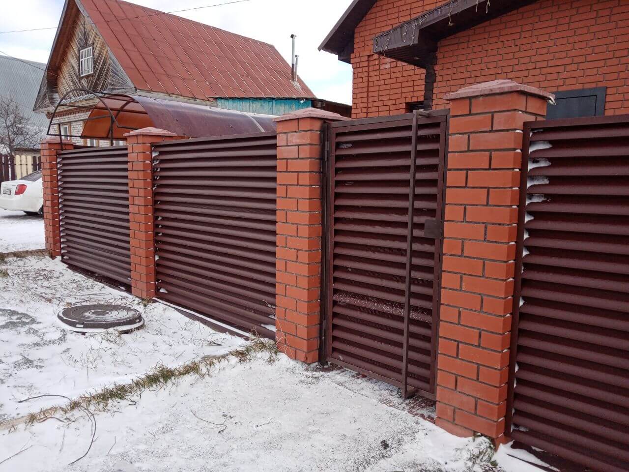 Забор из ламелей еврожалюзи 12м RAL8017/8017 Шоколад двусторонний МАТТЕ фото 2 в Йошкар-Оле