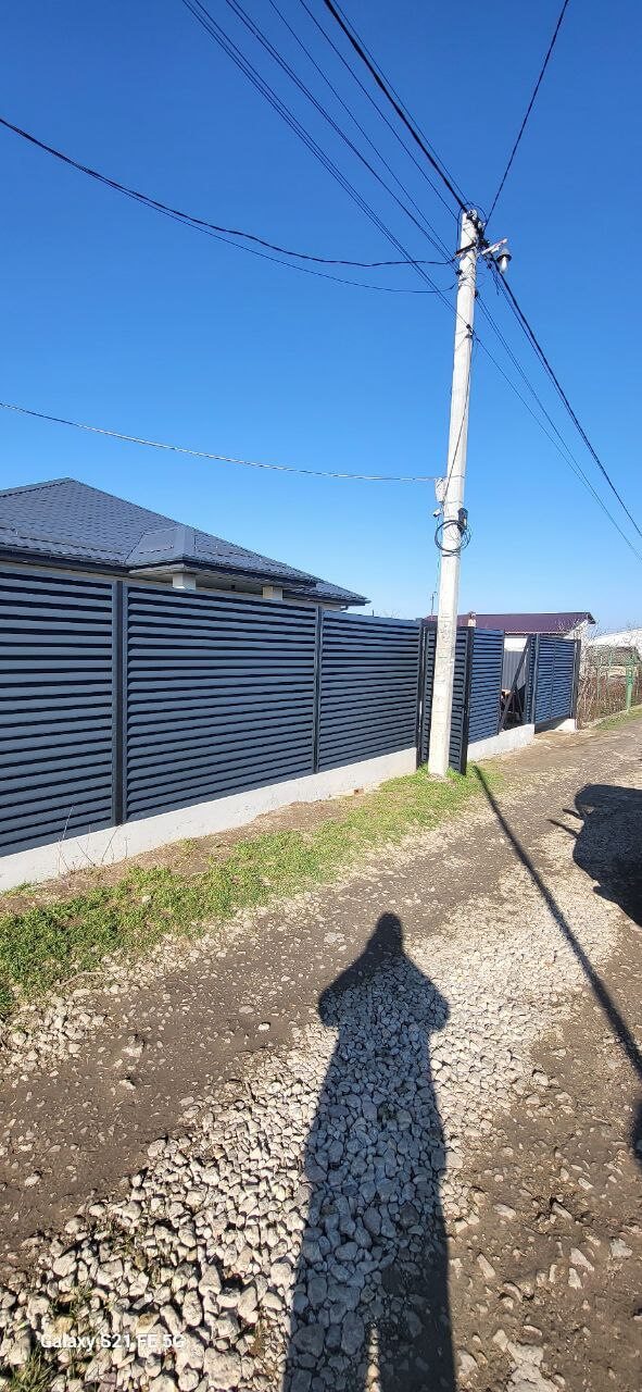 Забор из ламелей еврожалюзи 30м RAL7024/7024 Серый Графит двусторонний фото 1 в Йошкар-Оле