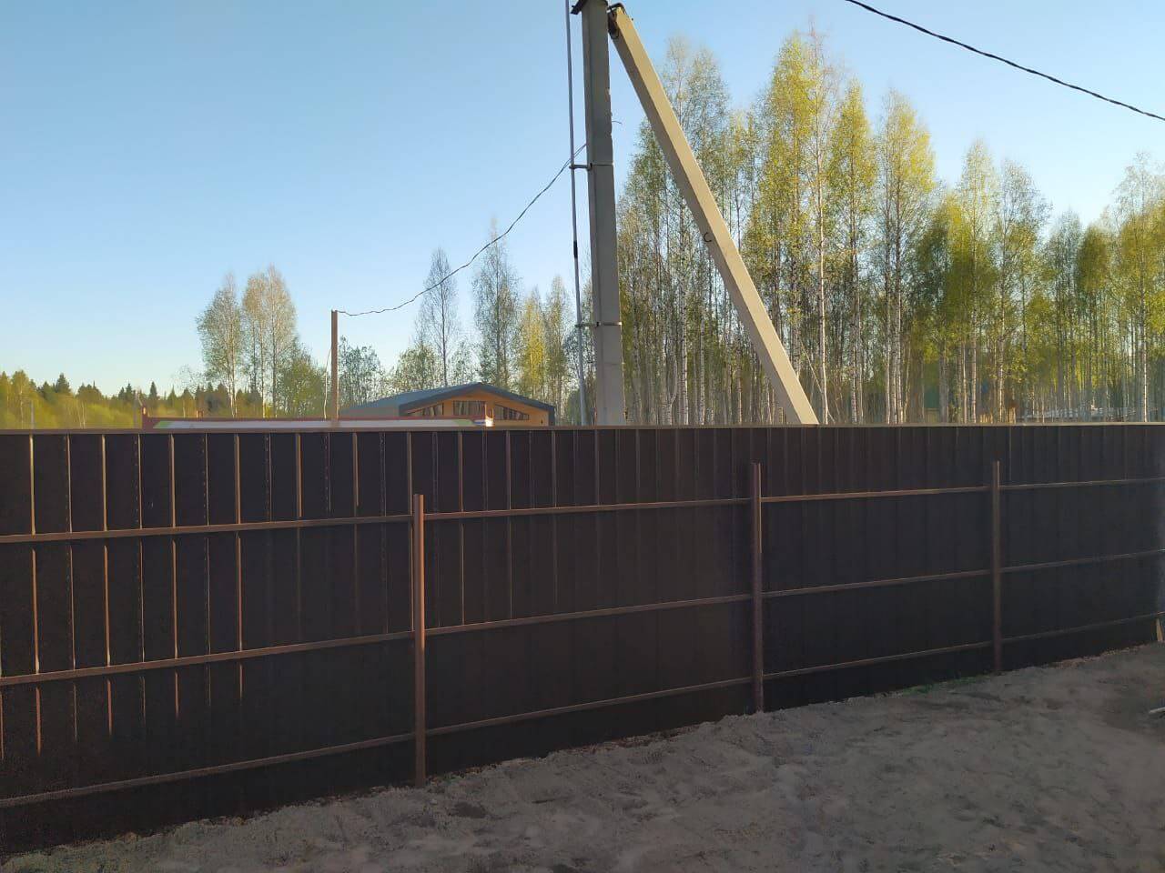 Забор из металлосайдинга ЕВРО-БРУС 25м Темный Каштан 3D Принтек фото 5 в Йошкар-Оле